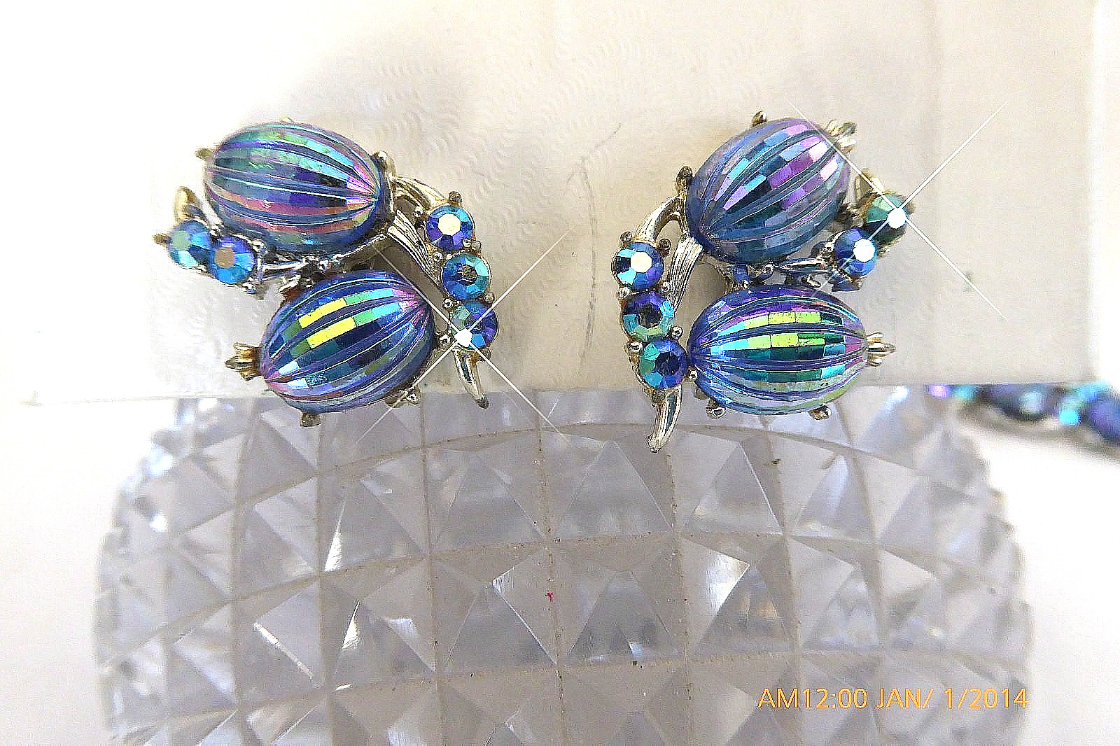 RARE VTG CORO BLUE RIBBED AB GLASS RHINESTONE NECKLACE BROOCH EARRINGS SET