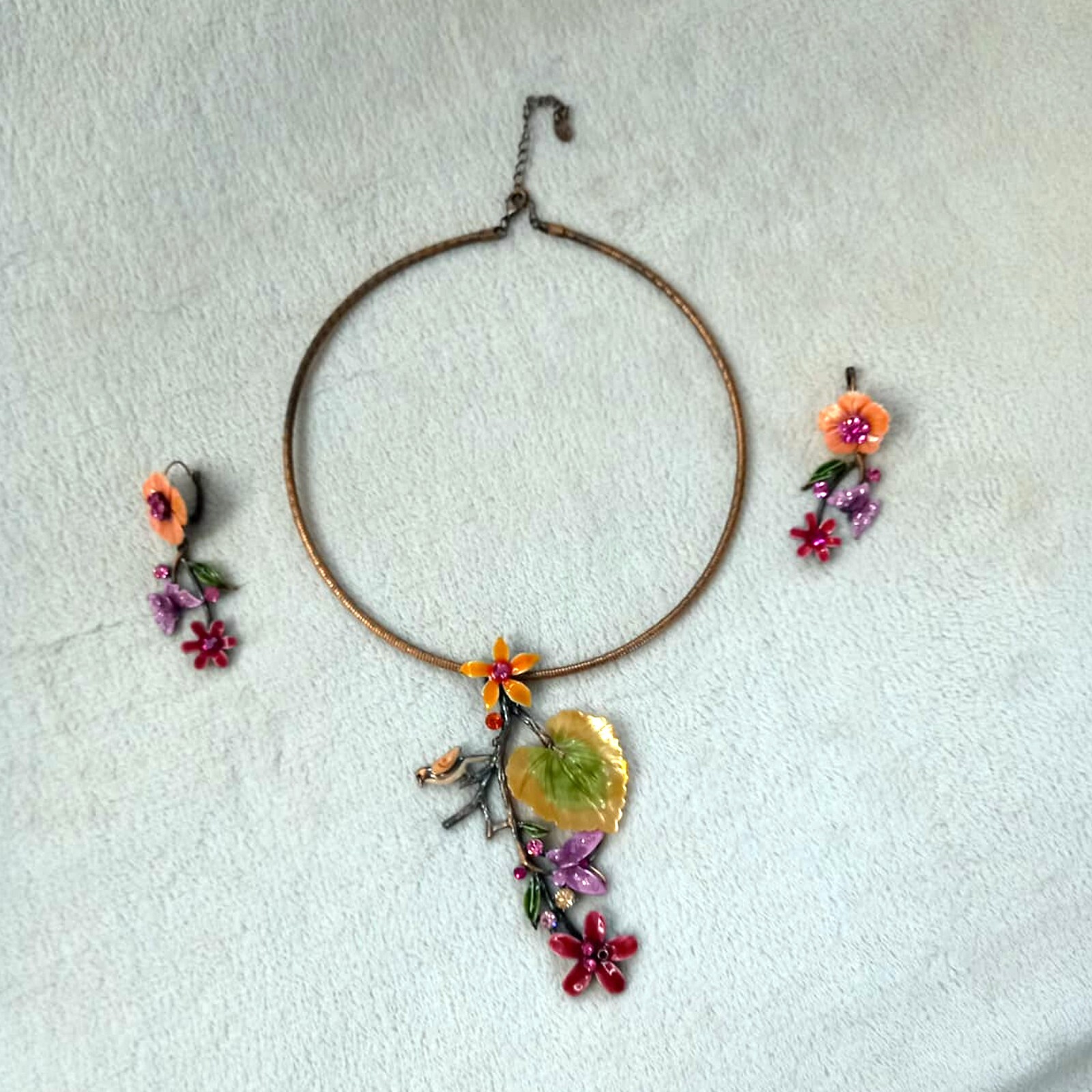 Women’s Necklace With Earring Bird on a Branch Flower on Copper Band