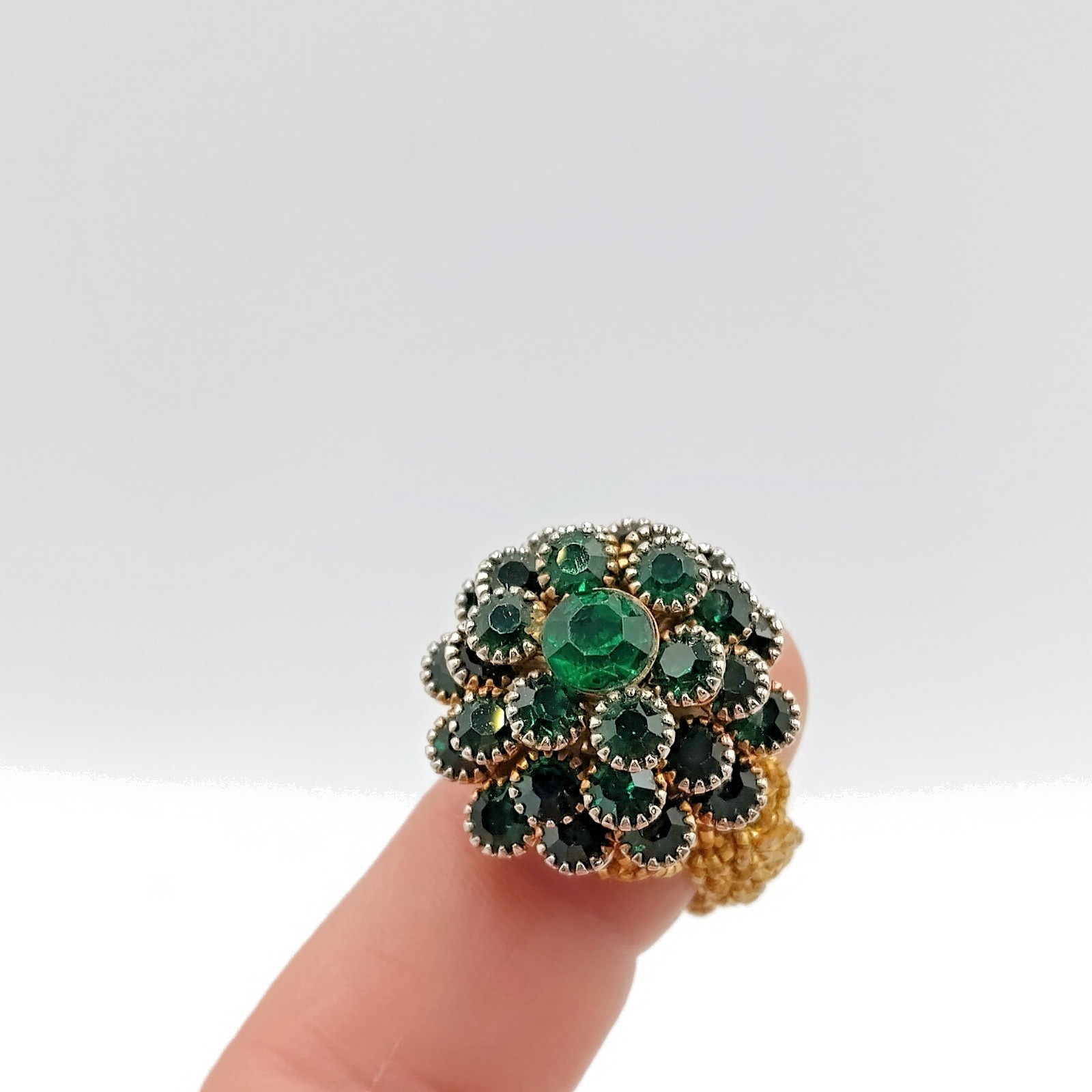 Vintage Dome Ring Green Rhinestone with Woven Stretch Golden Band