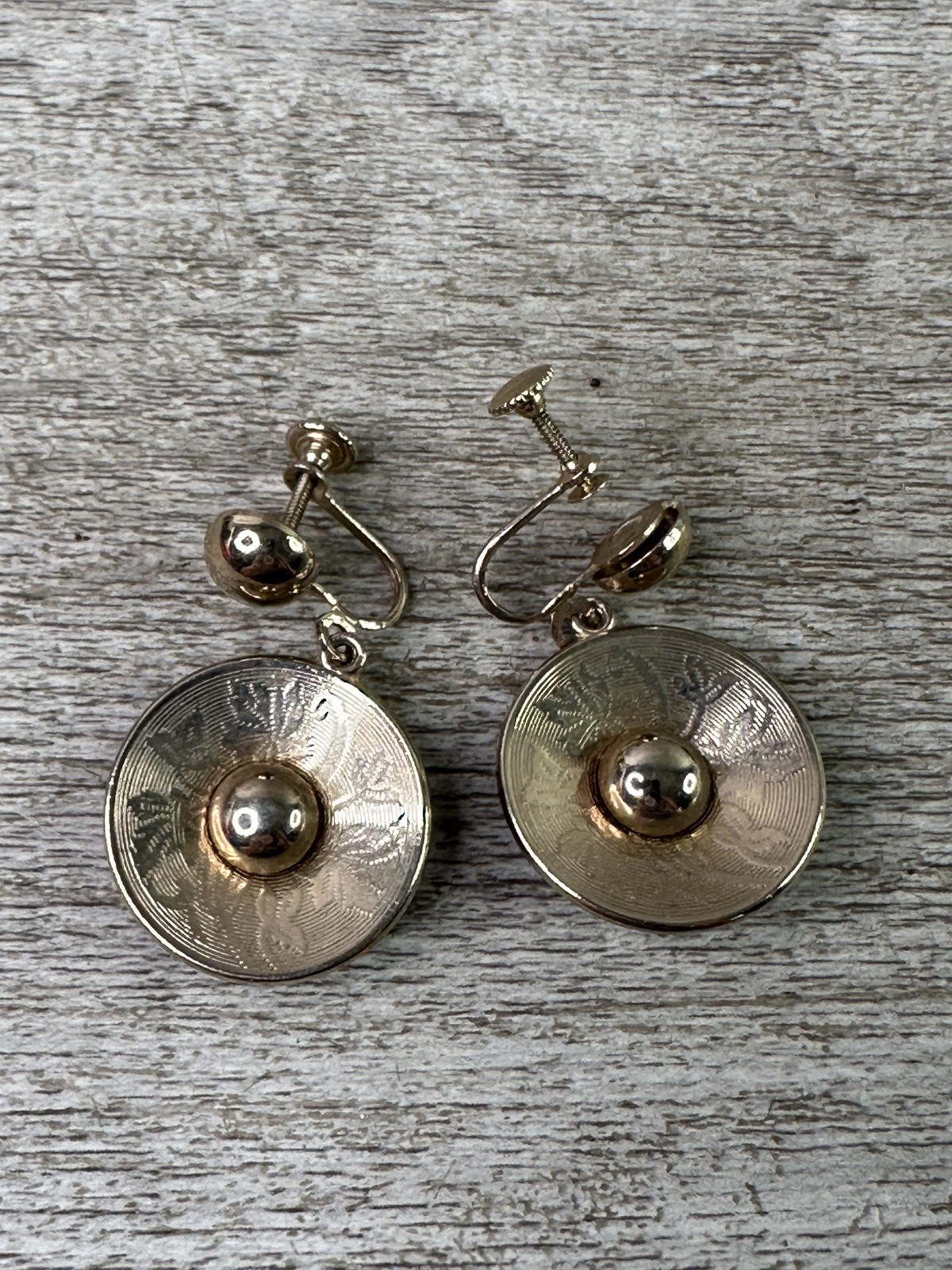 Vintage Gold Tone Screw Back Dangle Drop Earrings Textured Disk Costume Jewelry