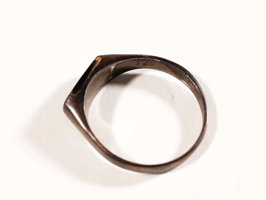 VINTAGE STERLING SILVER STACK STYLE ONYX SIZE 7.5 RING 2.3g AS IS