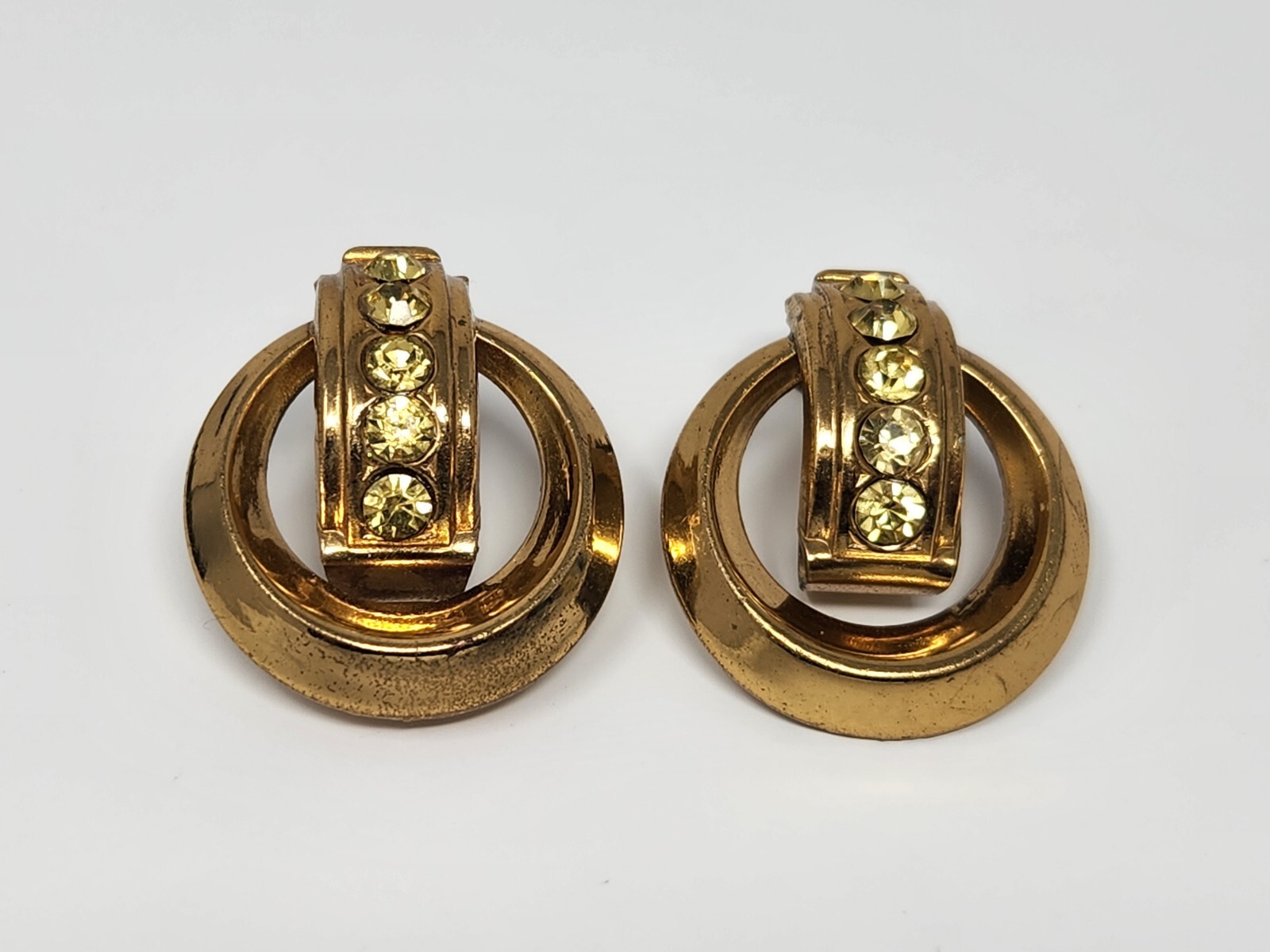 Signed CORO Gold Tone Yellow Rhinestone Screw-back Earrings Vintage Round Circle