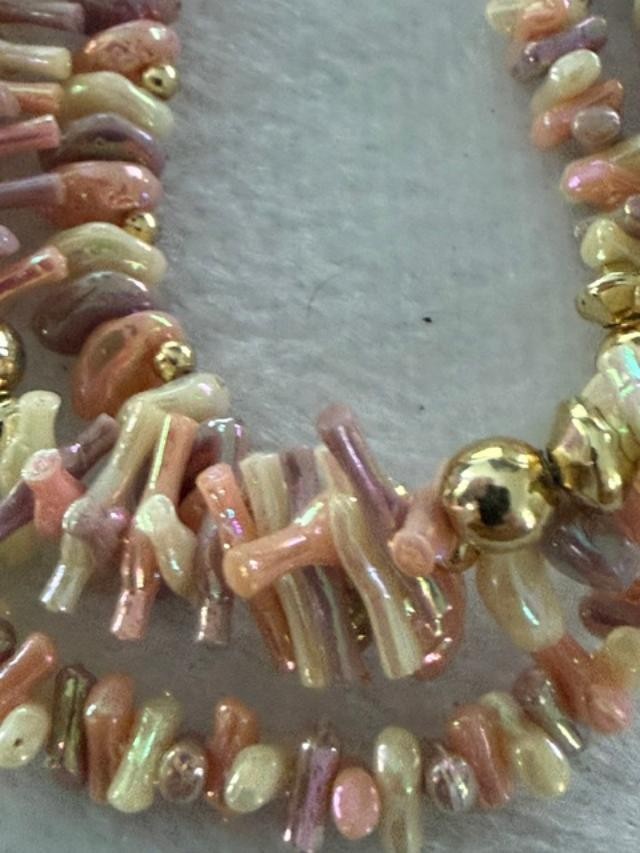 Vintage 27″ Pink AB Shell Chip 3 Strand Statement Necklace Gold Tone Boho
