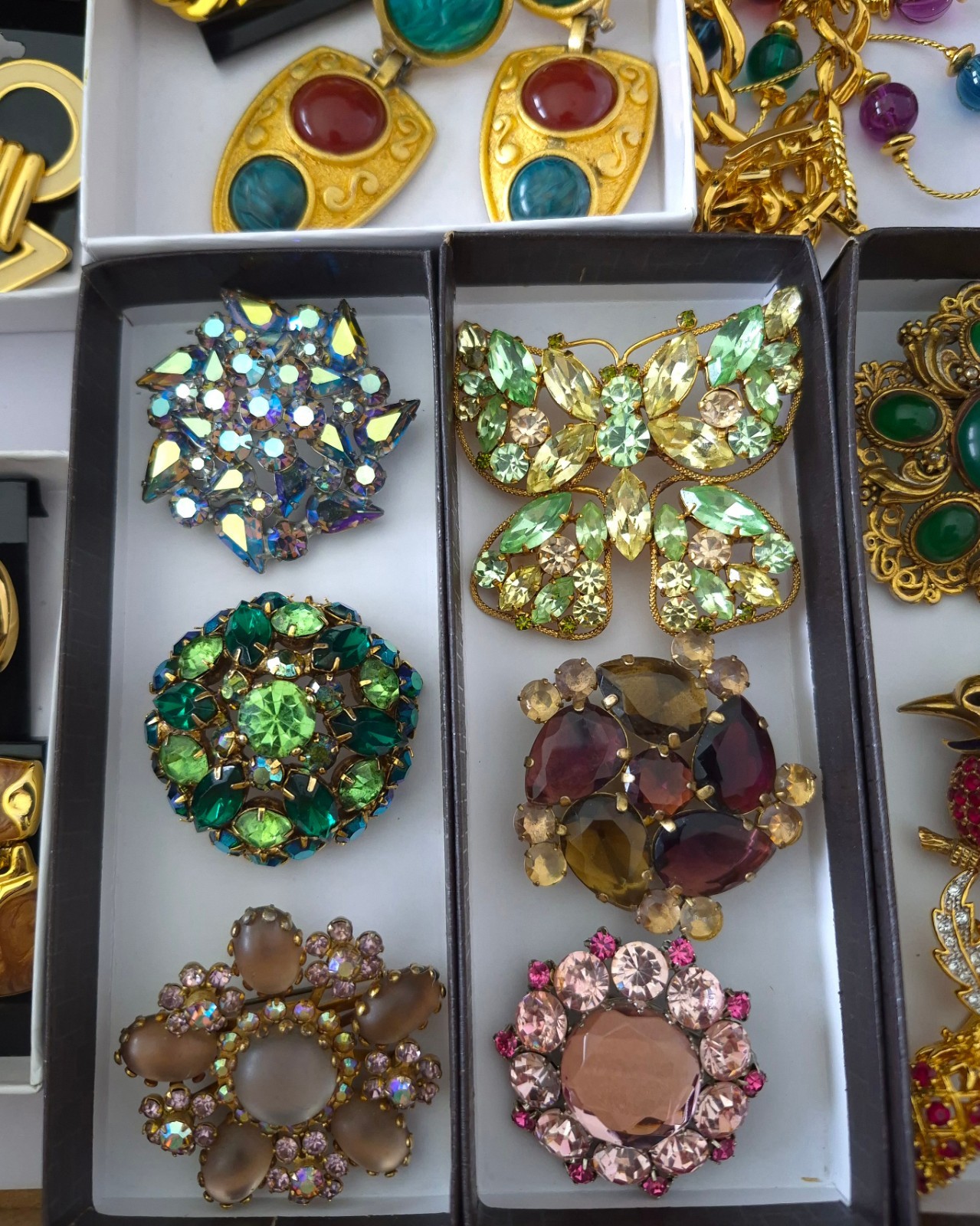 Huge Vintage Jewelry Lot 165 Gold and Silvertone Givenchy Trifari Juliana