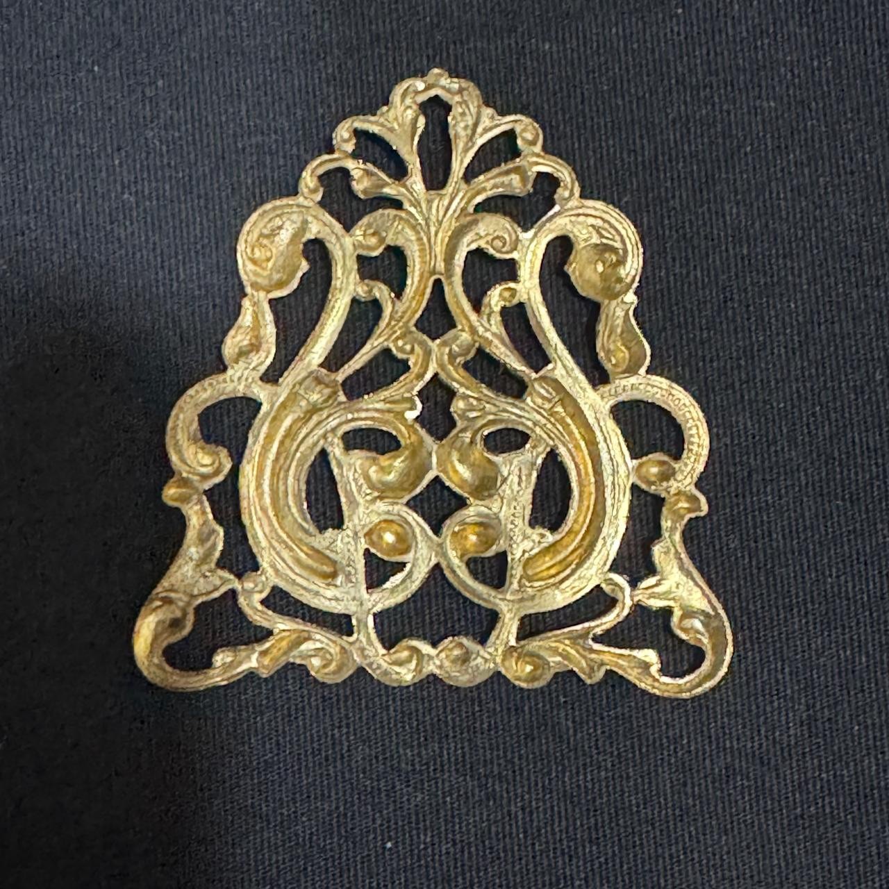 7 pcs Filigree Ornate Triangle 40mm Stamping Raw Brass DIY Metal Jewelry supplie