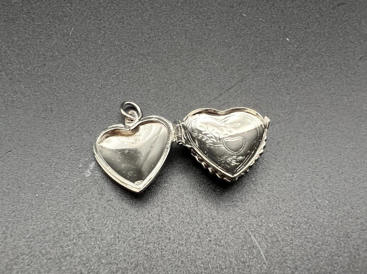 Vtg Heart Shaped Silver Tone Photo Locket Pendant Blue RhineStones Floral Charm