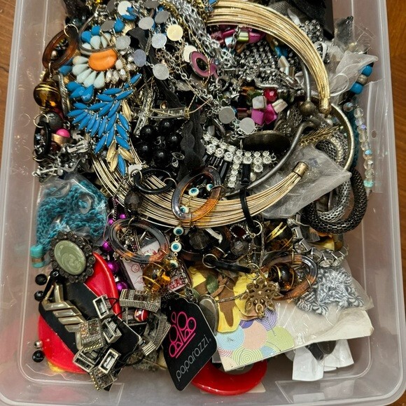 1 Pound Jewelry Lot Vintage Modern Harvest Junk Pieces DIY Art Crafts Repurpose