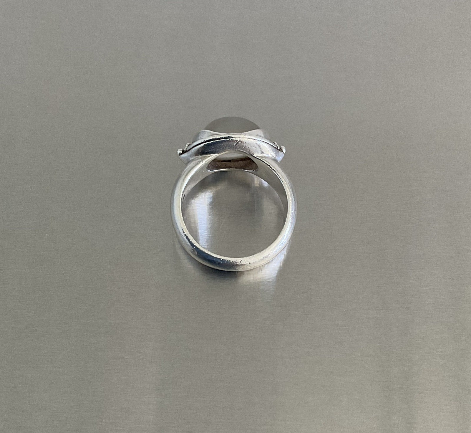 Vintage BASK Gray Moonstone Solitaire Ring Heavy 8 Grams Solid 925 Silver Size 7