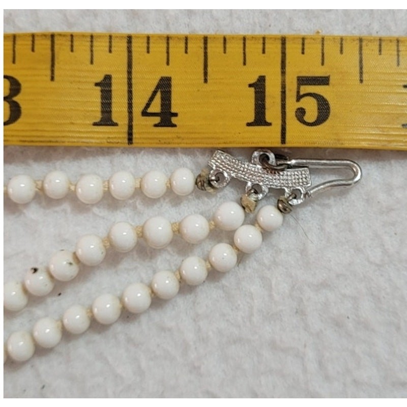 Vtg 50s 60s Milk Glass White Knotted Beads 3 Strand Choker Necklace Hook Clasp