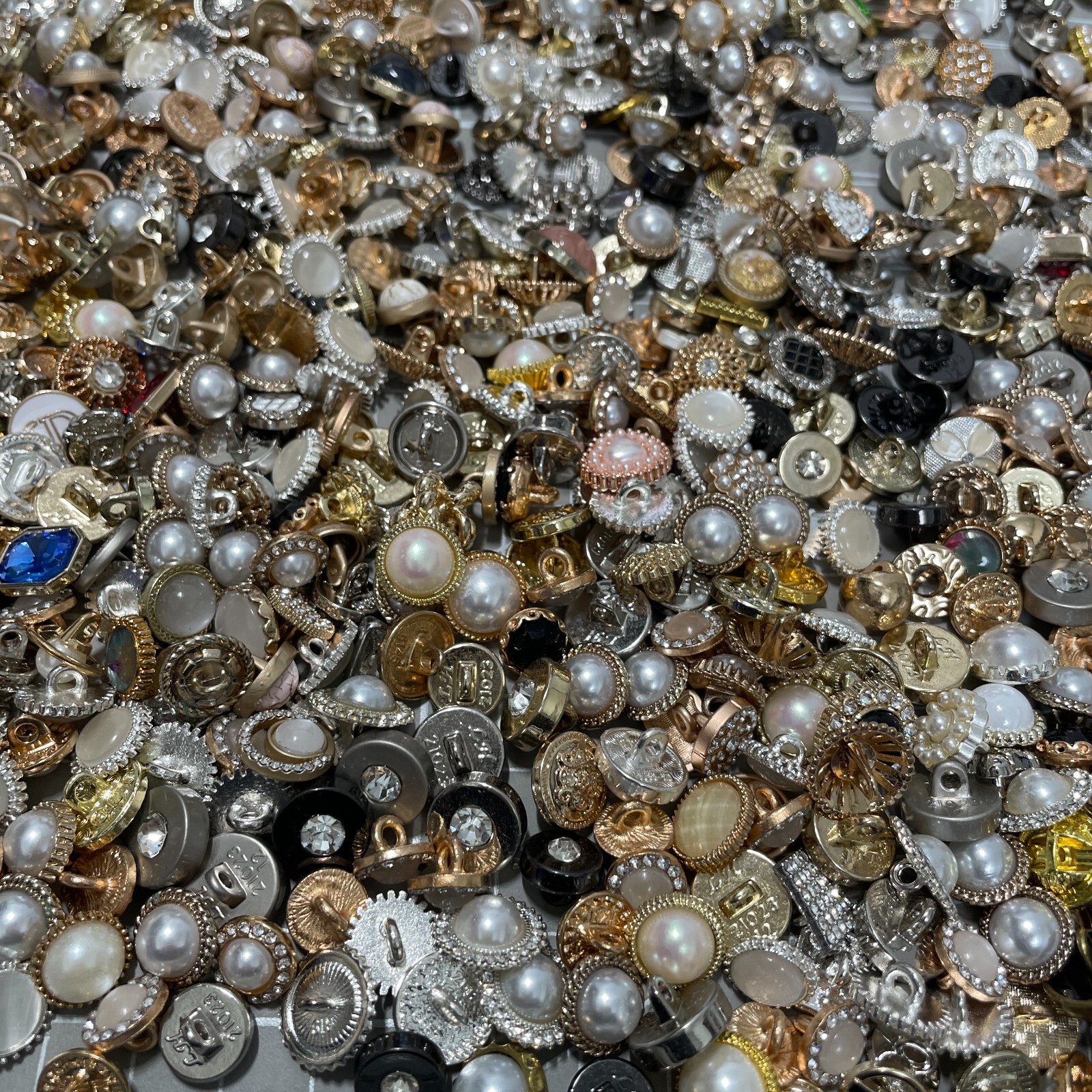 2nd Half /50p Vintage-now Costume Jewelry makeing Lots button Read Description