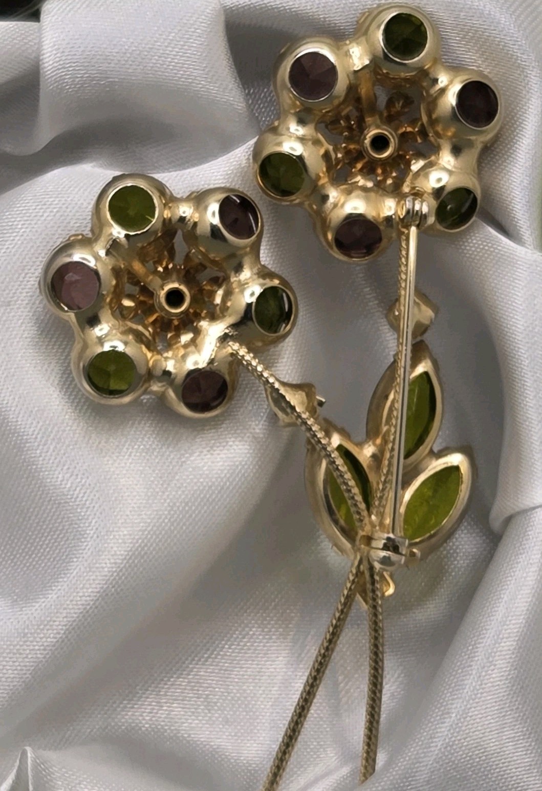 Unsigned Rhinestone Brooch Double Flower Pink Green Goldtone Stem