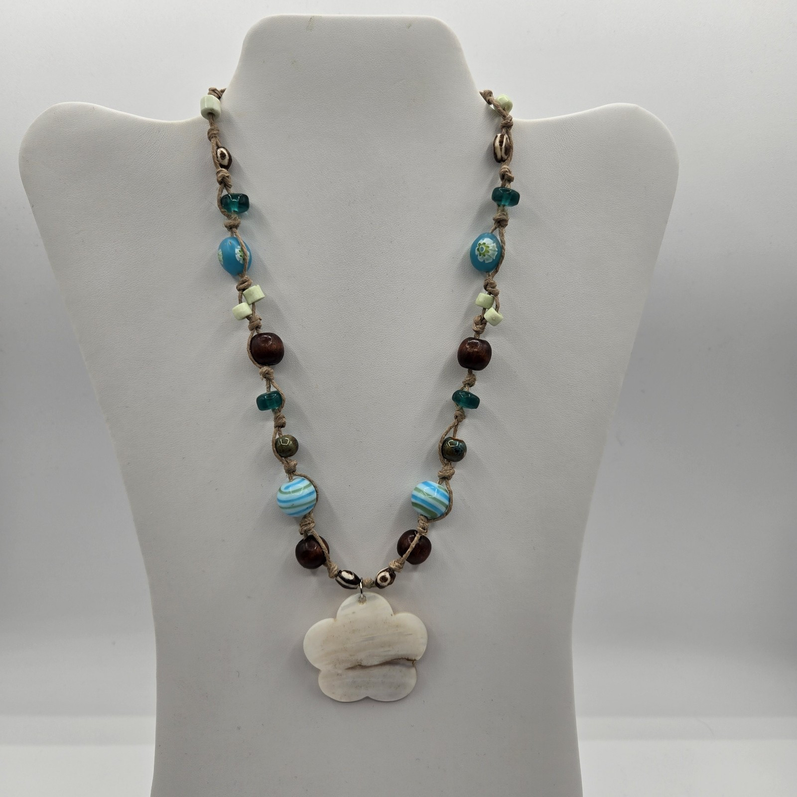 2 Necklaces Abalone Shell Pendant Glass Beaded Necklace Cloth Bracelet Wood Ring