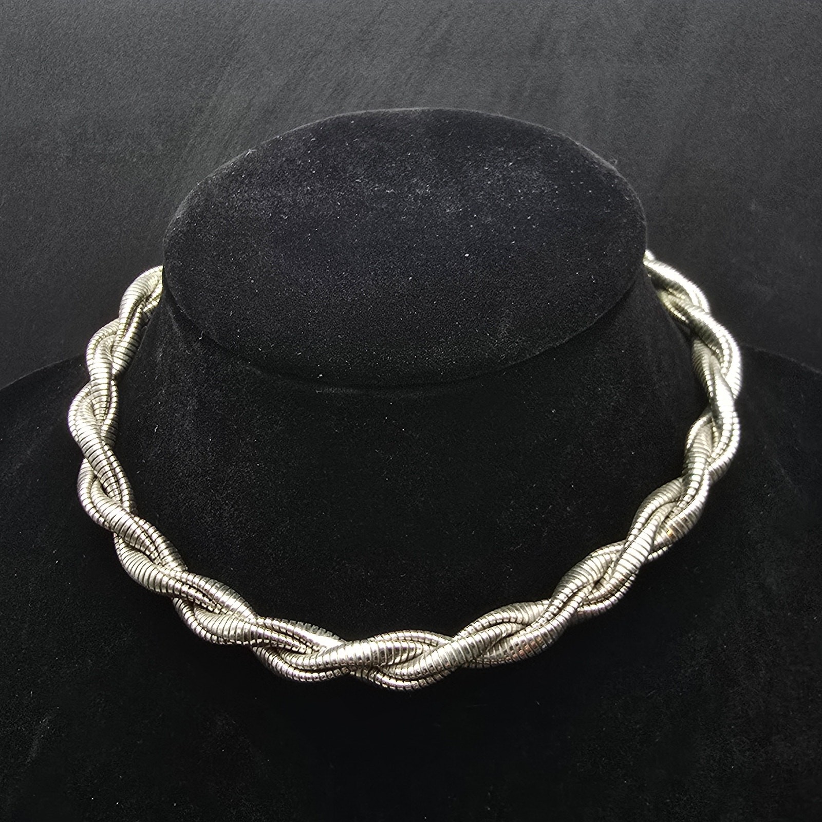 Silver Tone Twisted Chain Collar Necklace Vintage Costume Jewelry