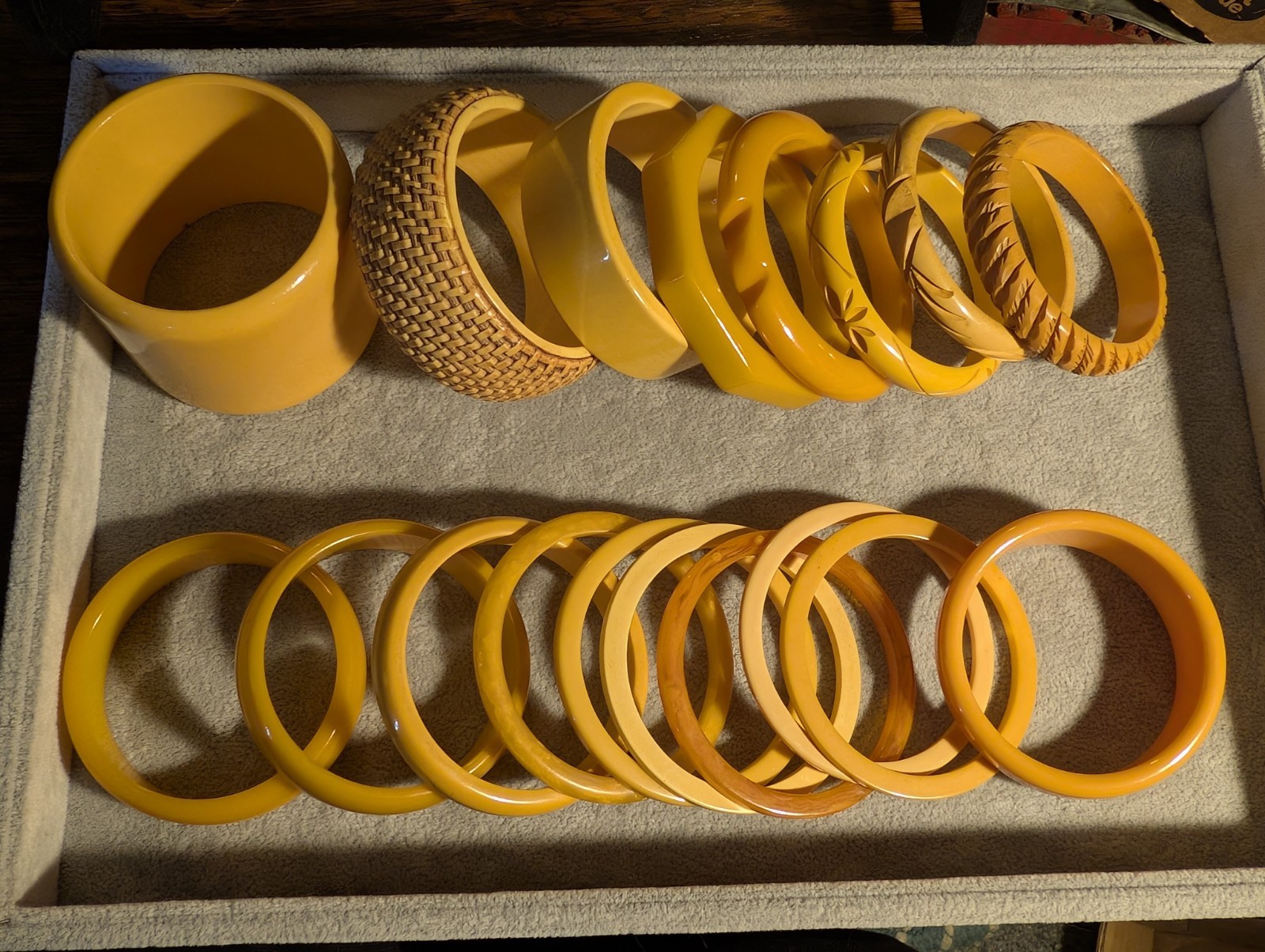 18 Vintage Bakelite Butterscotch – Yellows – Carved – Shaped – Many Tones!