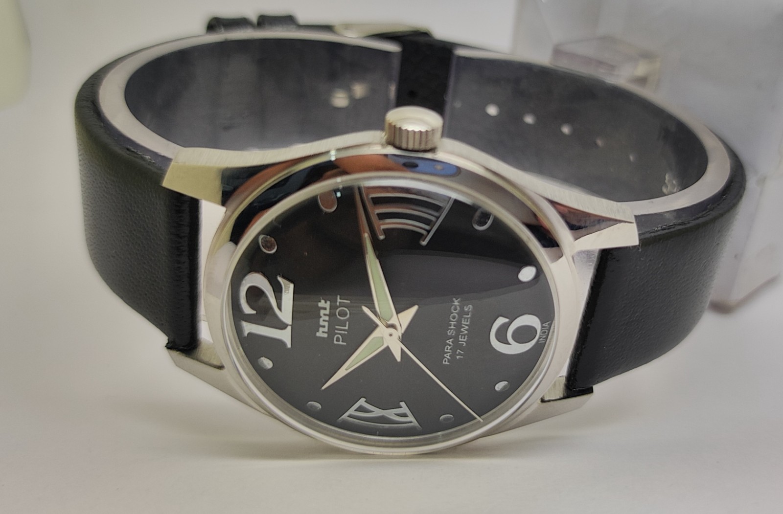 Vintage Hmt Pilot Black Dial 17 Jewels Para Shock Mechanical hand winding Watch