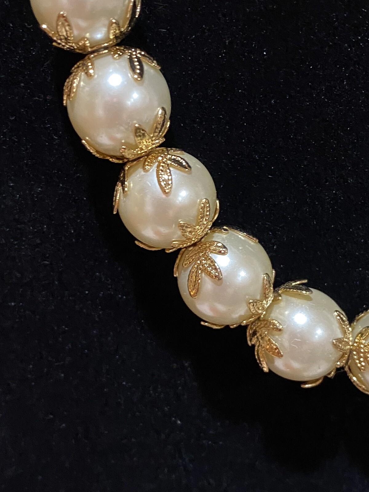 Vintage Pearl With Gold Elements Necklace Gorgeous For Any Occasion