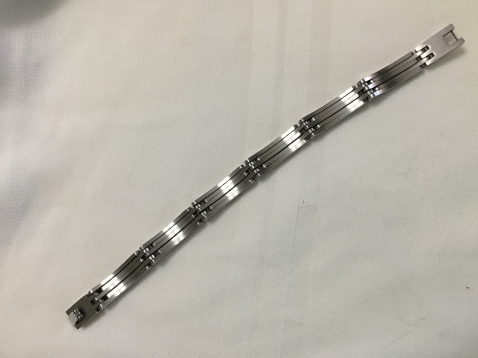 Vntg Unisex Three Bar Curve Etched Pattern Link Heavy Stainless Steel Bracelet