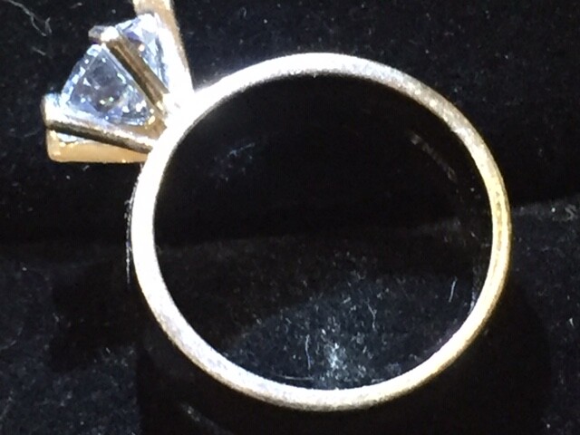 Ladies .925 Sterling Silver & CZ Crystal sz 6 Solitaire Vintage