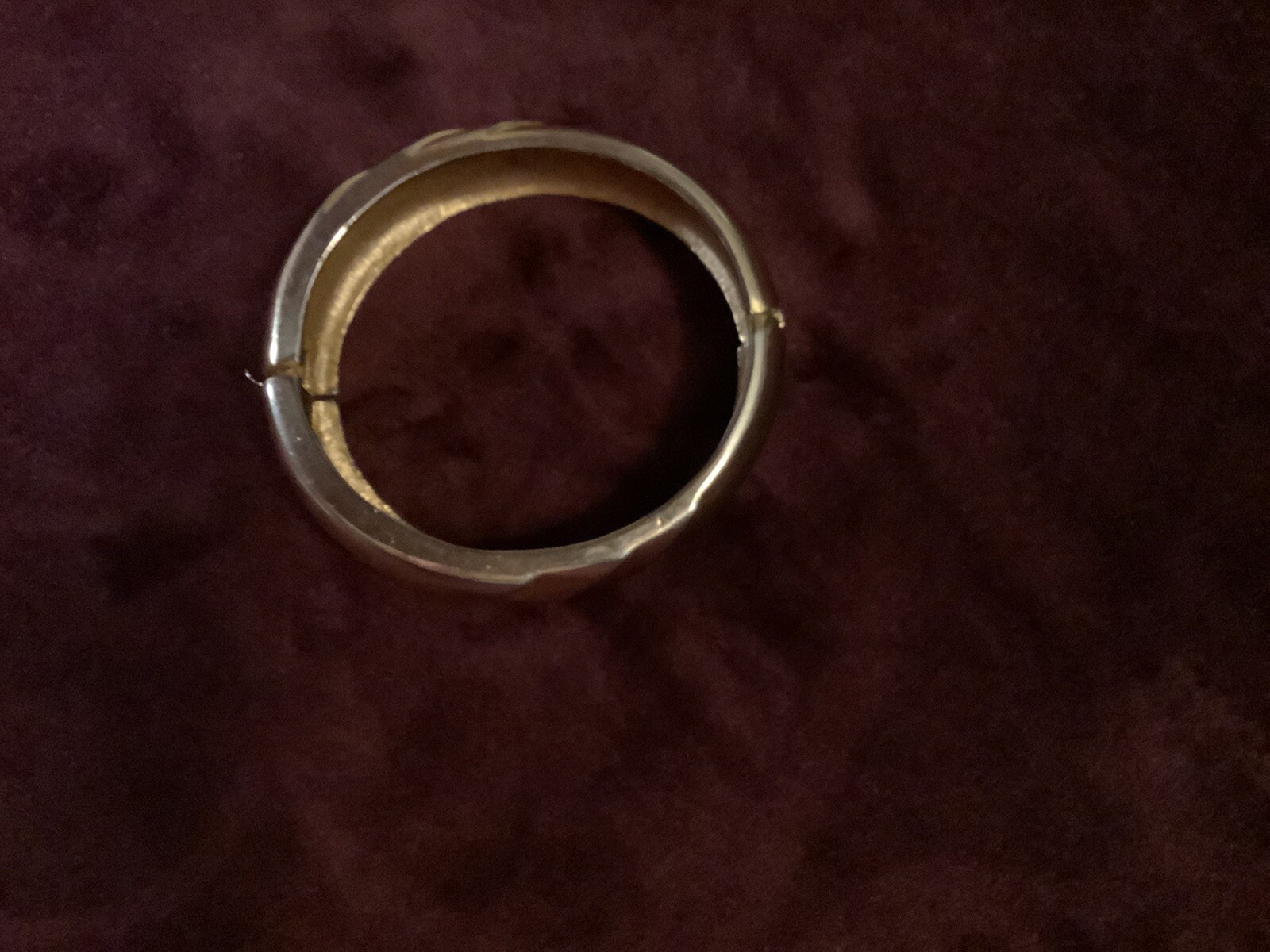 VINTAGE LAVIN PARIS GOLD ART DECCO BANGLE BRACELET. STUNNINGLY CHIC.