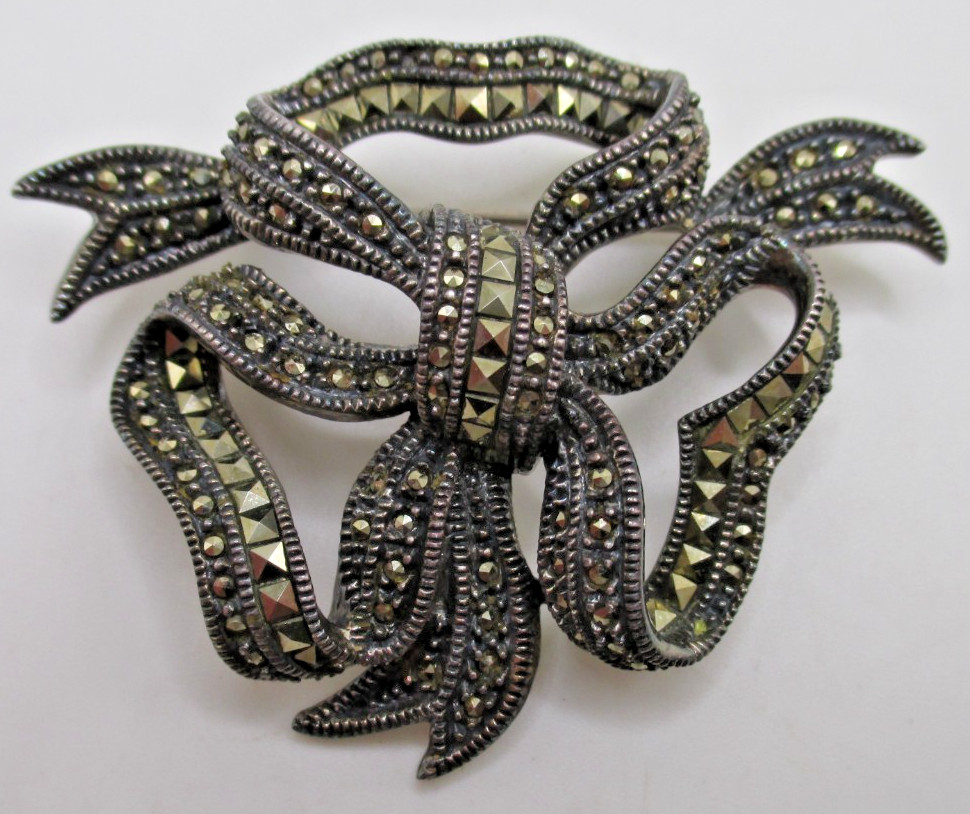 Vintage Judith Jack sterling and marcasite large fancy bow ribbon brooch