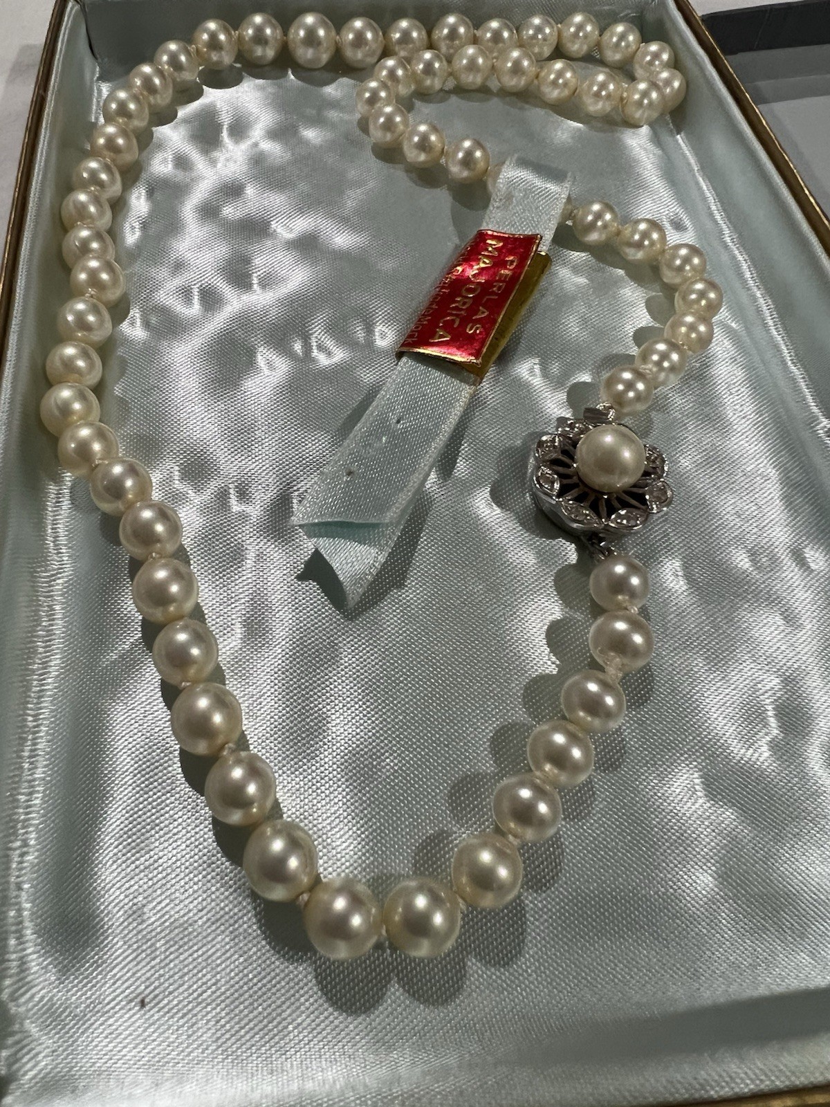 VINTAGE MAJORICA PEARL NECKLACE STERLING/RHINESTONE CLASP 18” 6MM /ORIGINAL BOX