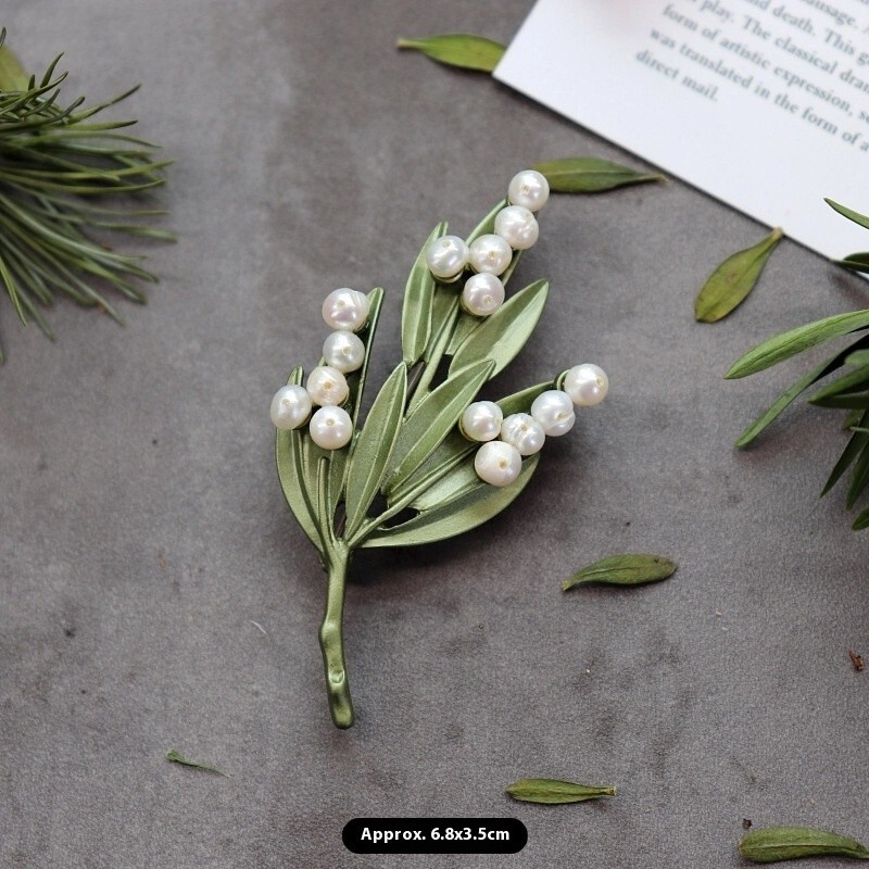 Vintage Green Color Plant Pearls Brooch Pin Flower Brooch For Women Jewelry Gift