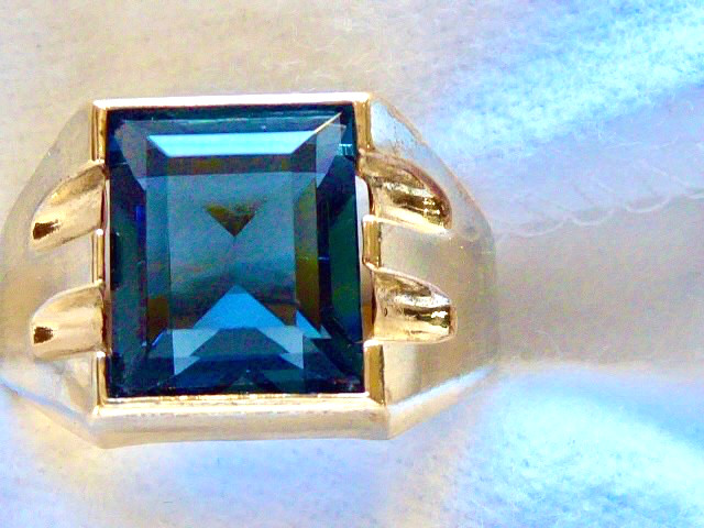 SIGNED V C VINTAGE 10K YELLOW GOLD FILLED NEW OLD STOCK 70’S SIZE 11 BLUE RING