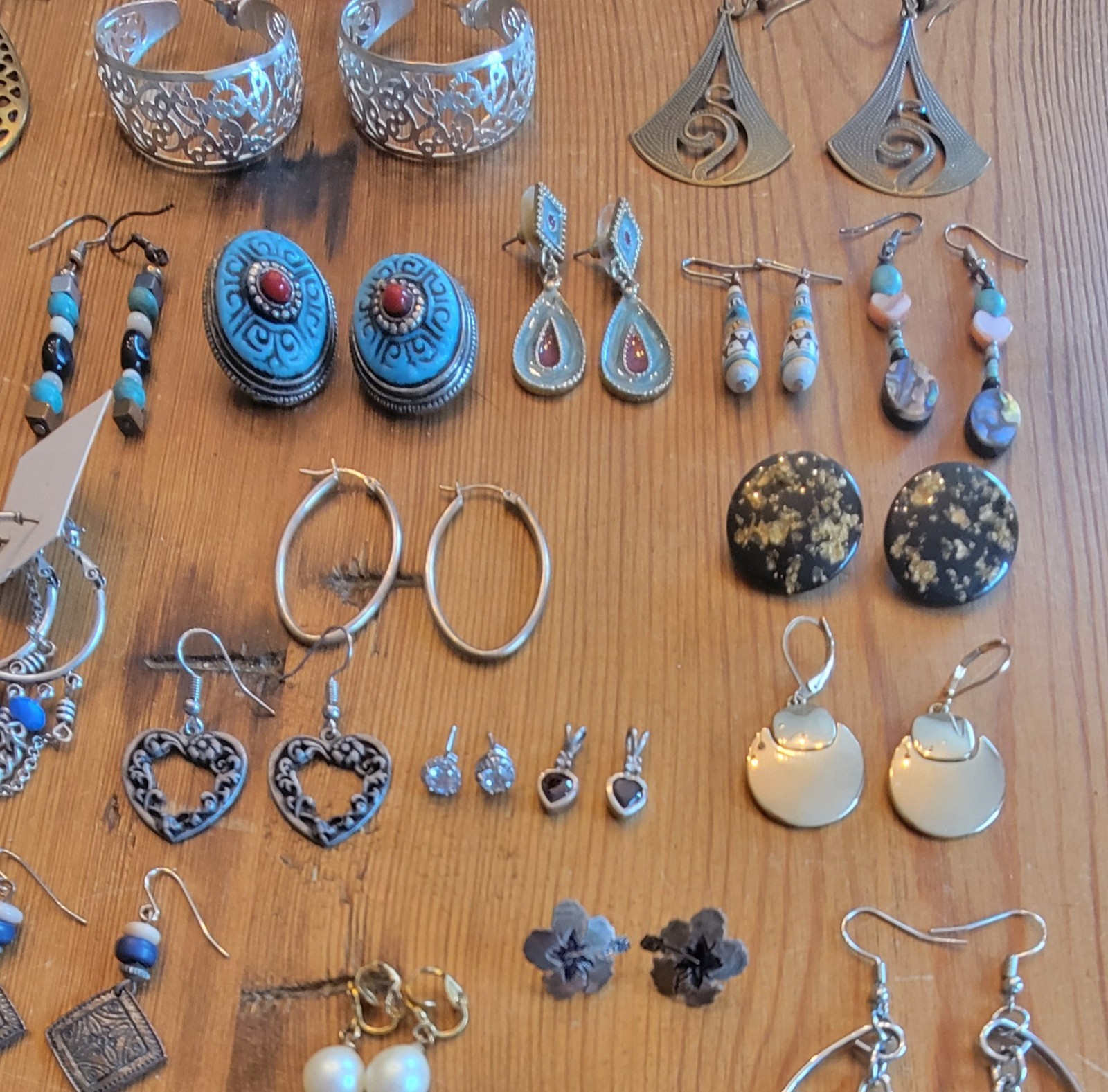 Lot Of 40 Pairs Wearable Vintage Fashion Earrings Wear Or Resell Great Variety