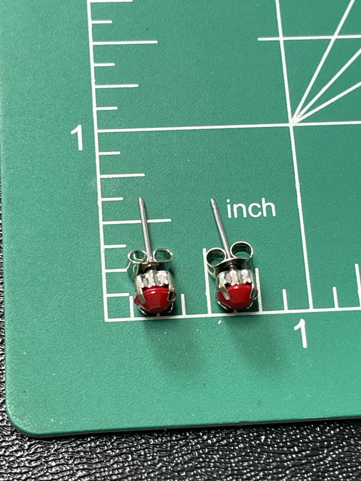 Vintage 4mm Red Faceted Lucite Rhinestone Silver Tone Stud Earrings