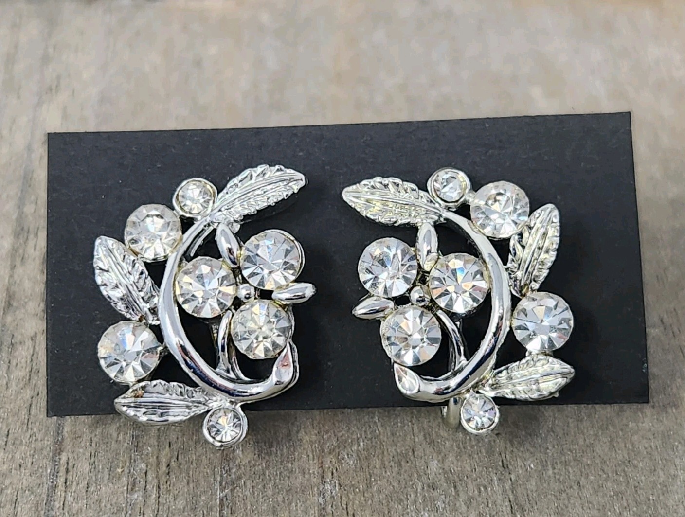 Sparkly Clear Rhinestone Rhodium Plated Floral Botanical Screw-back Earrings VTG
