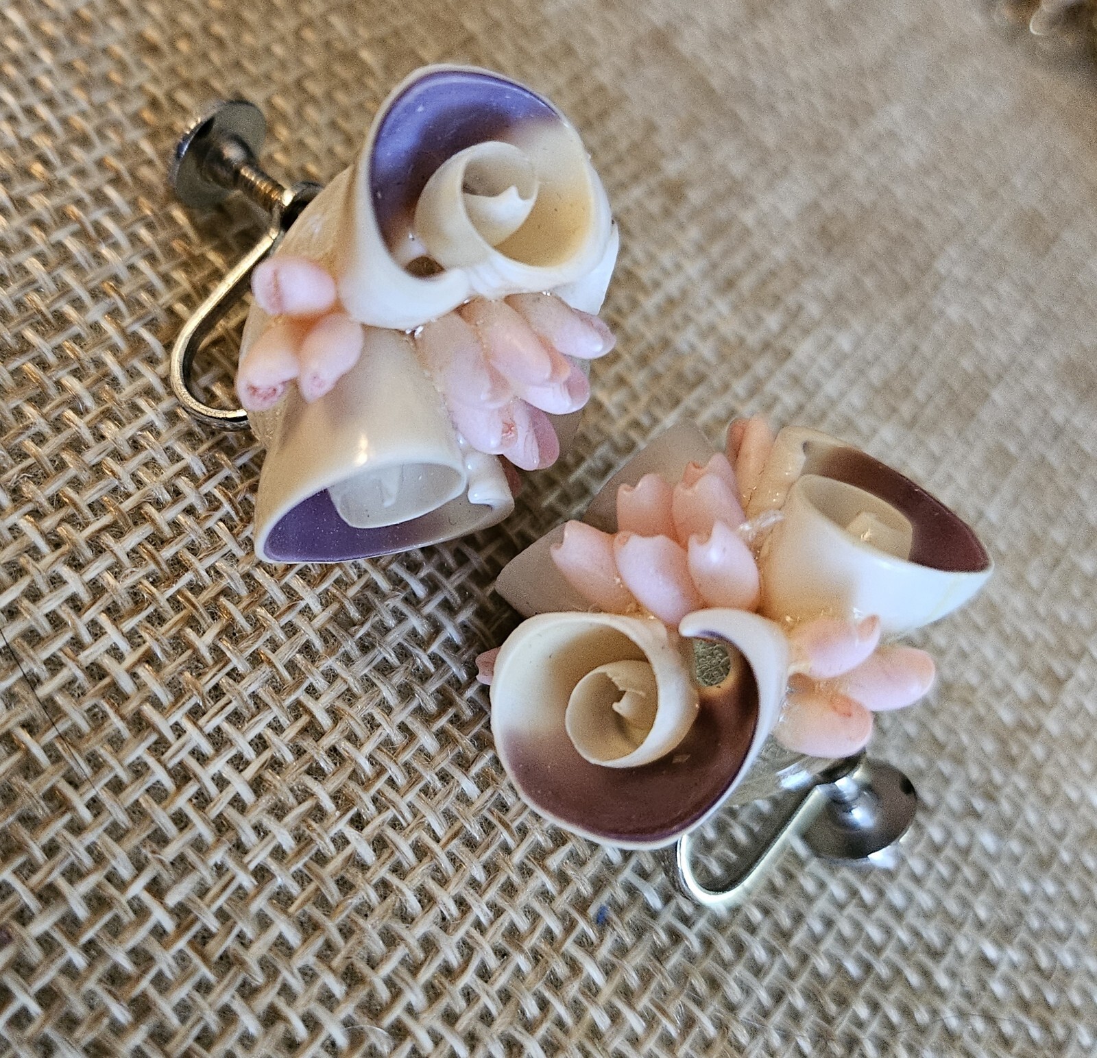 Vtg. Handmade Tropical Sea Shell, Art Bouquet Screw Back Earrings, Beach Ware