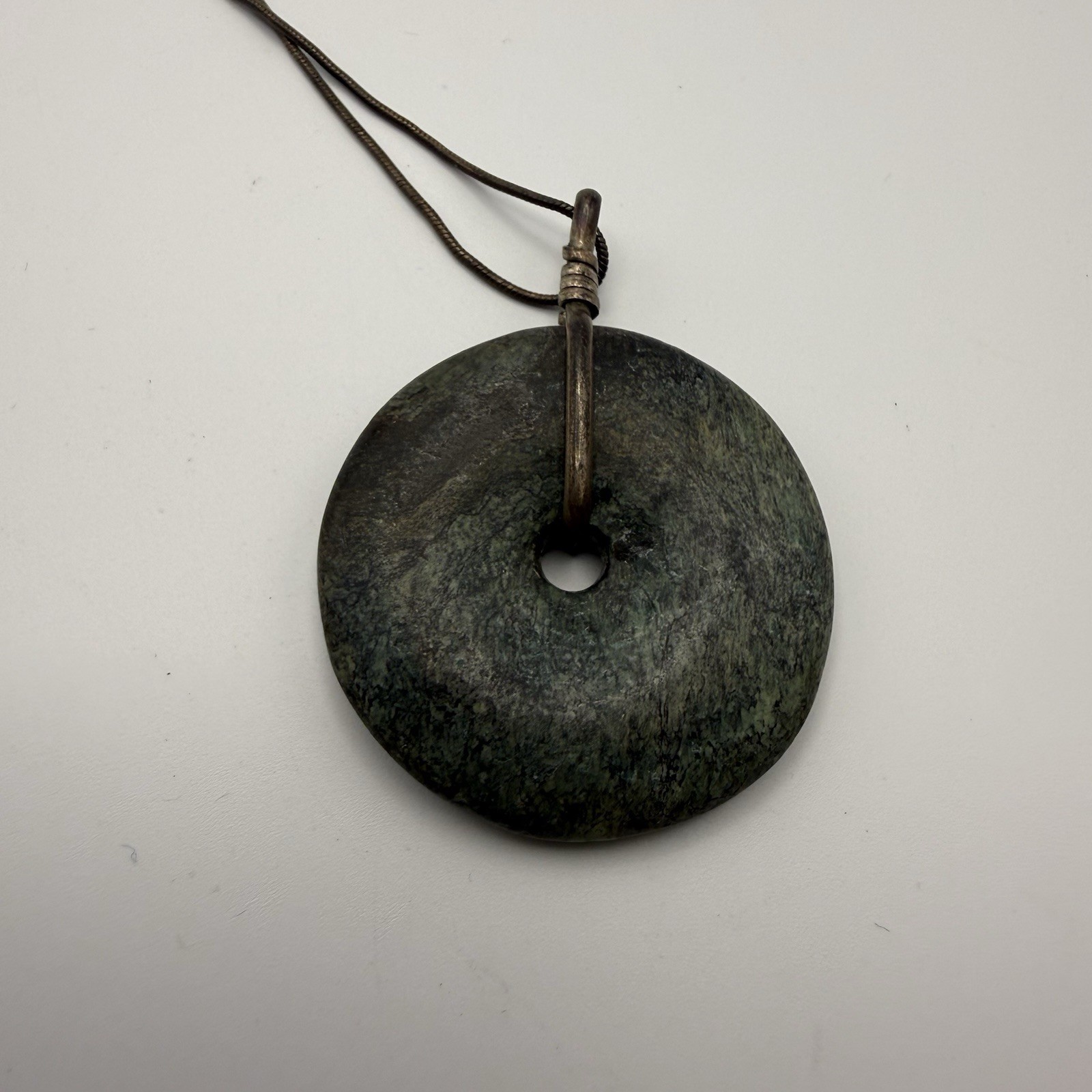 Vintage AGI Snake Chain Necklace Natural Green Gemstone Bi Disc Donut Pendant 16