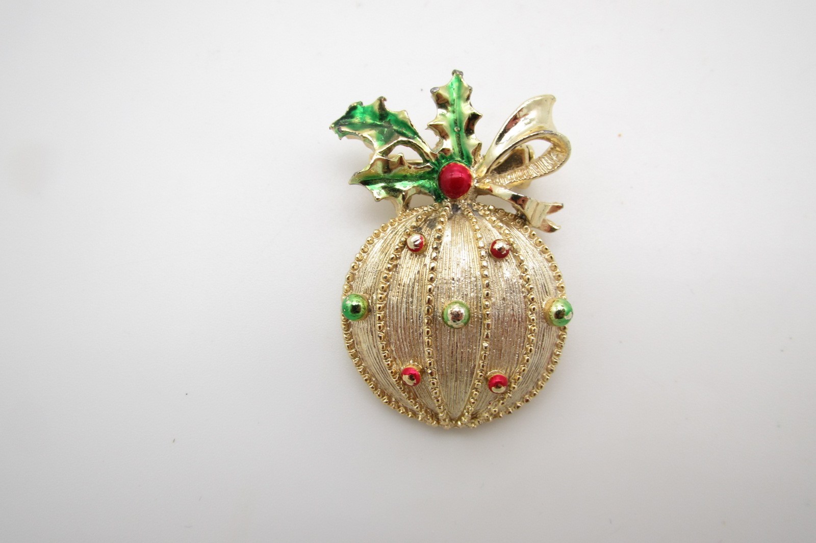 Vtg Gerrys Gold Tone Christmas Ornament Brooch w/Red & Green Enamel