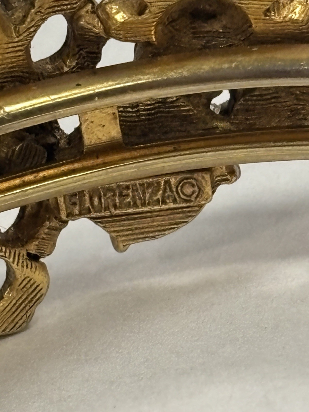 RARE VTG Signed FLORENZA Floral Rhinestone Hinged Bangle Bracelet Gold Tone HTF