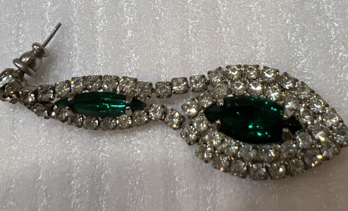 Vintage Rhinestone Green Dangle Earrings Silver 2.5” Long Marquise Holiday