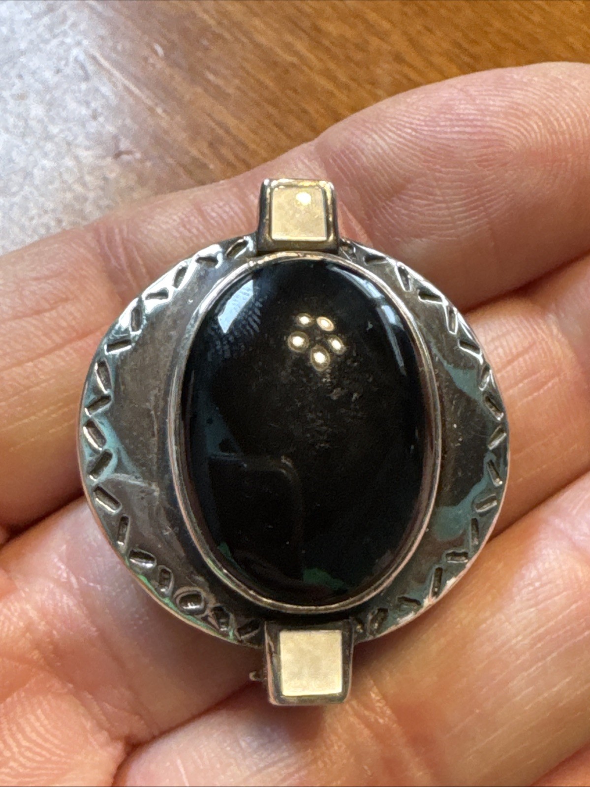 Vntg 925 Sterling Silver Black Onyx Mother of Pearl Brooch Pin Pendant 1 5/8″