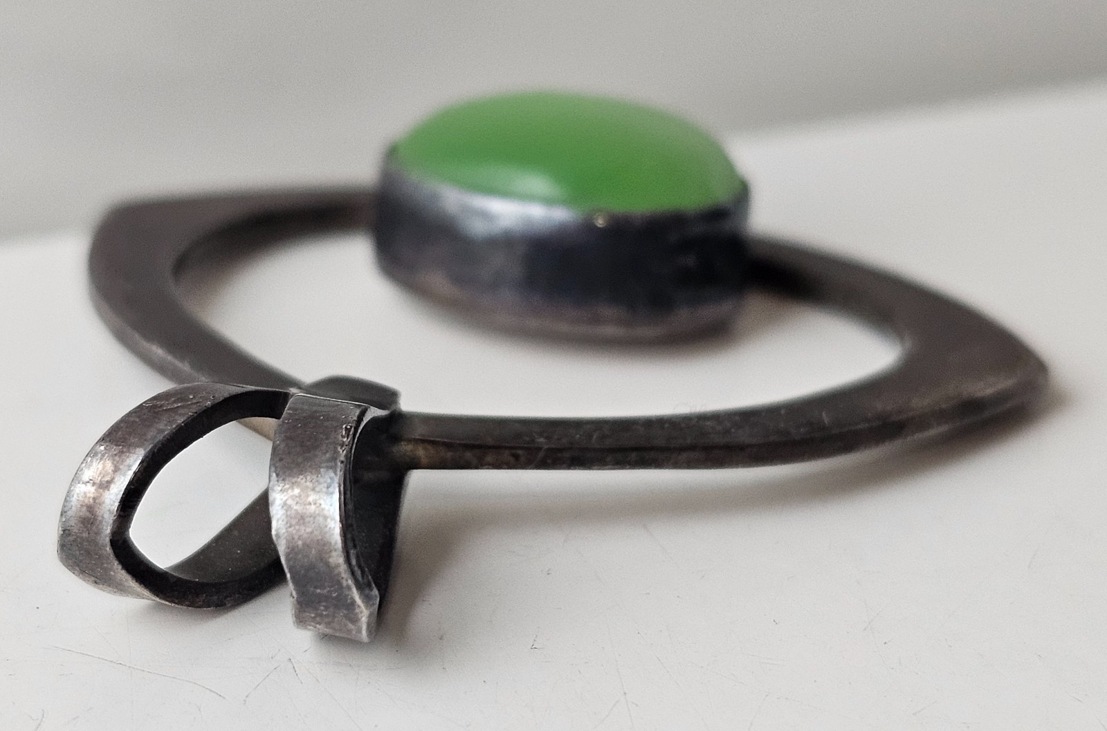 Large Mexico Sterling Abstract Modernist Pendant & Green Cat’s Eye Stone 16.7 gm