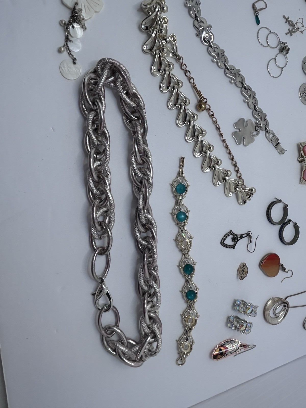 Vtg Modern Estate & Costume Jewelry Lot Mixed Materials Some Mismatch 63 Pc