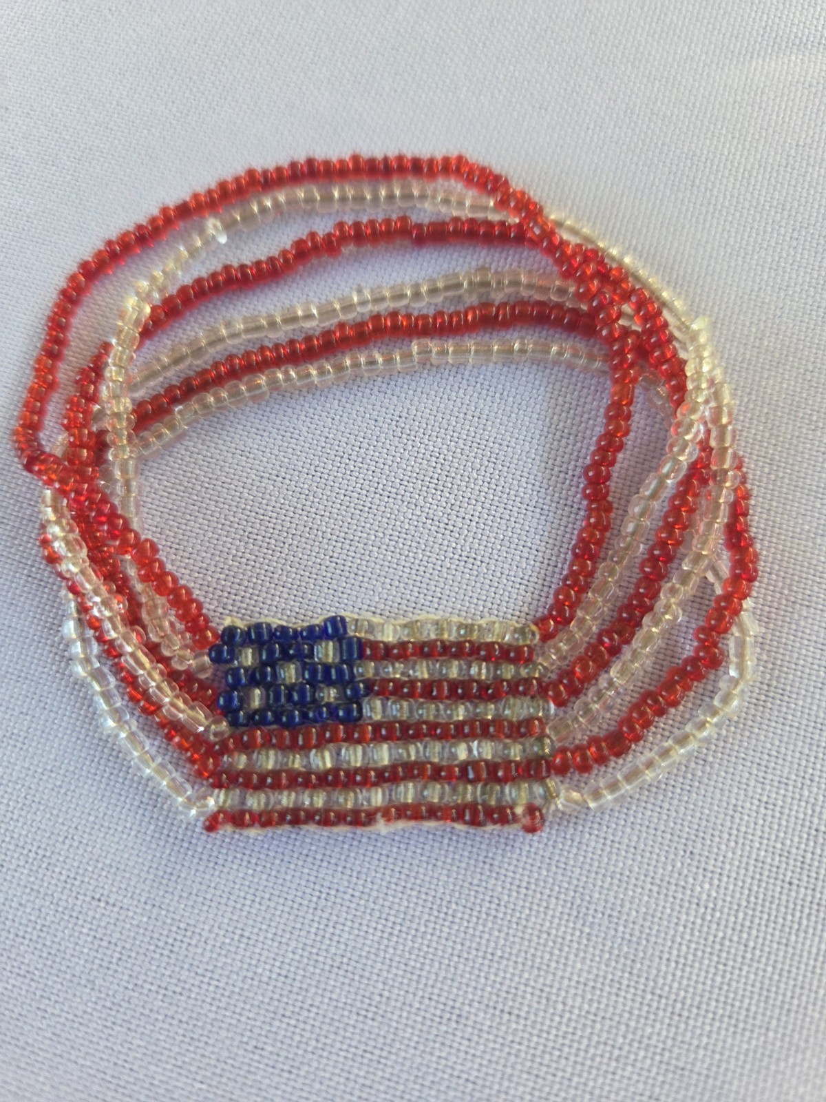 Vintage US Flag Glass Beaded Bracelet Stretch Multi Strand Hand-made Patriotic