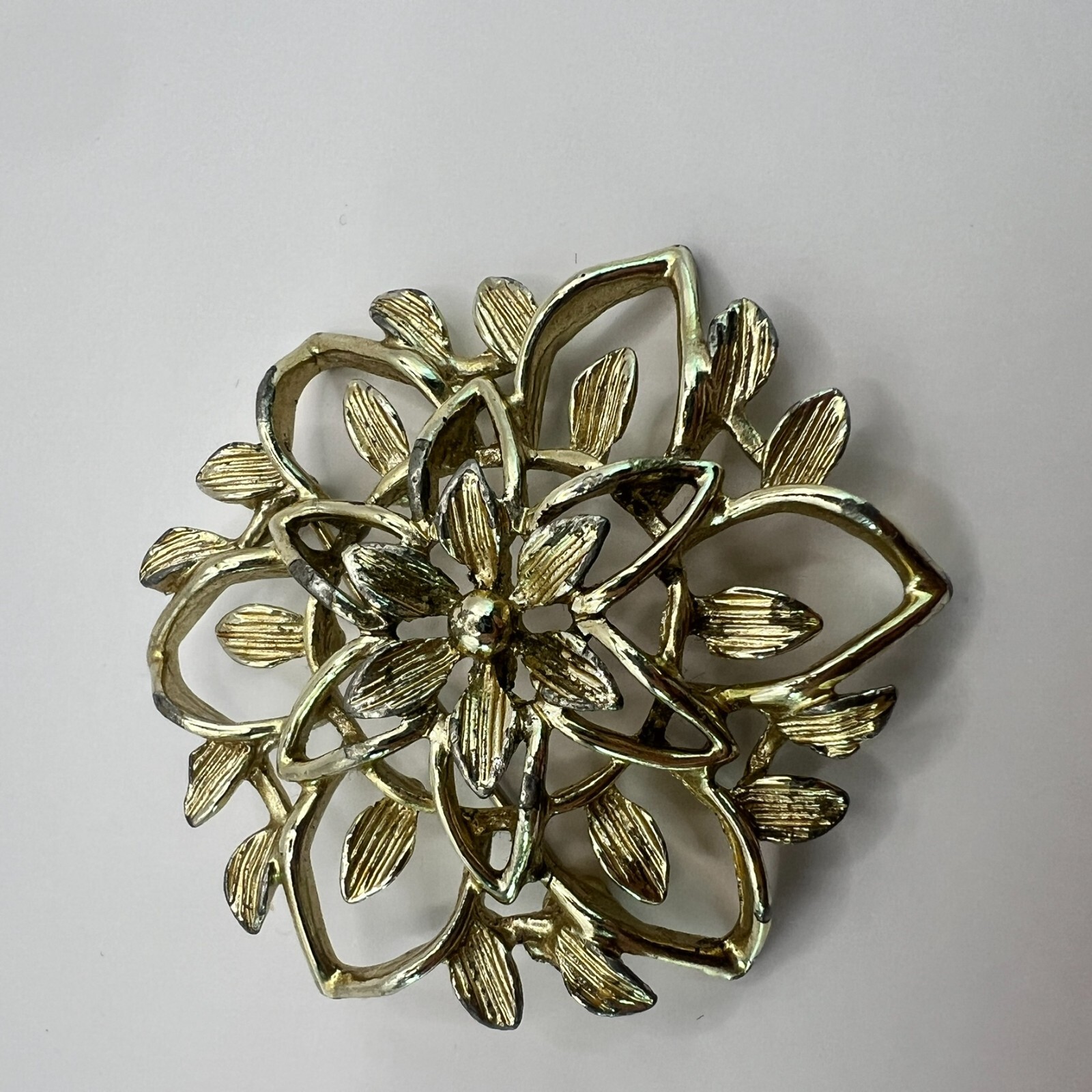 Vintage Sarah Coventry Gold Tone Flower Brooch Signed Mid Century Open Floral