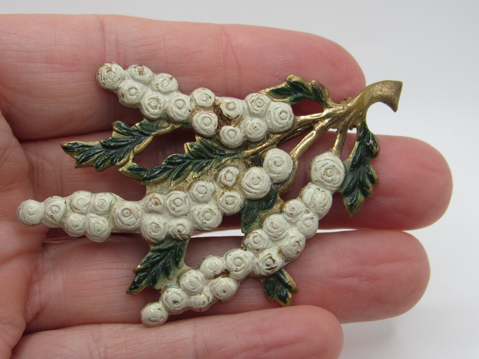 Vintage 1920’s White Wisteria Flower Floral Enamel Gold Tone Flat Brooch Pin