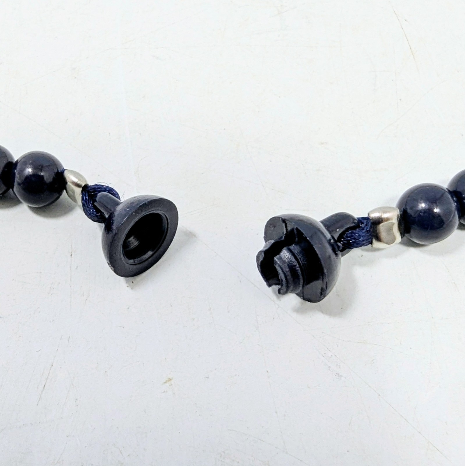 Vintage Retro Chunky Lucite Beaded Yellow Black & White Beads 20″