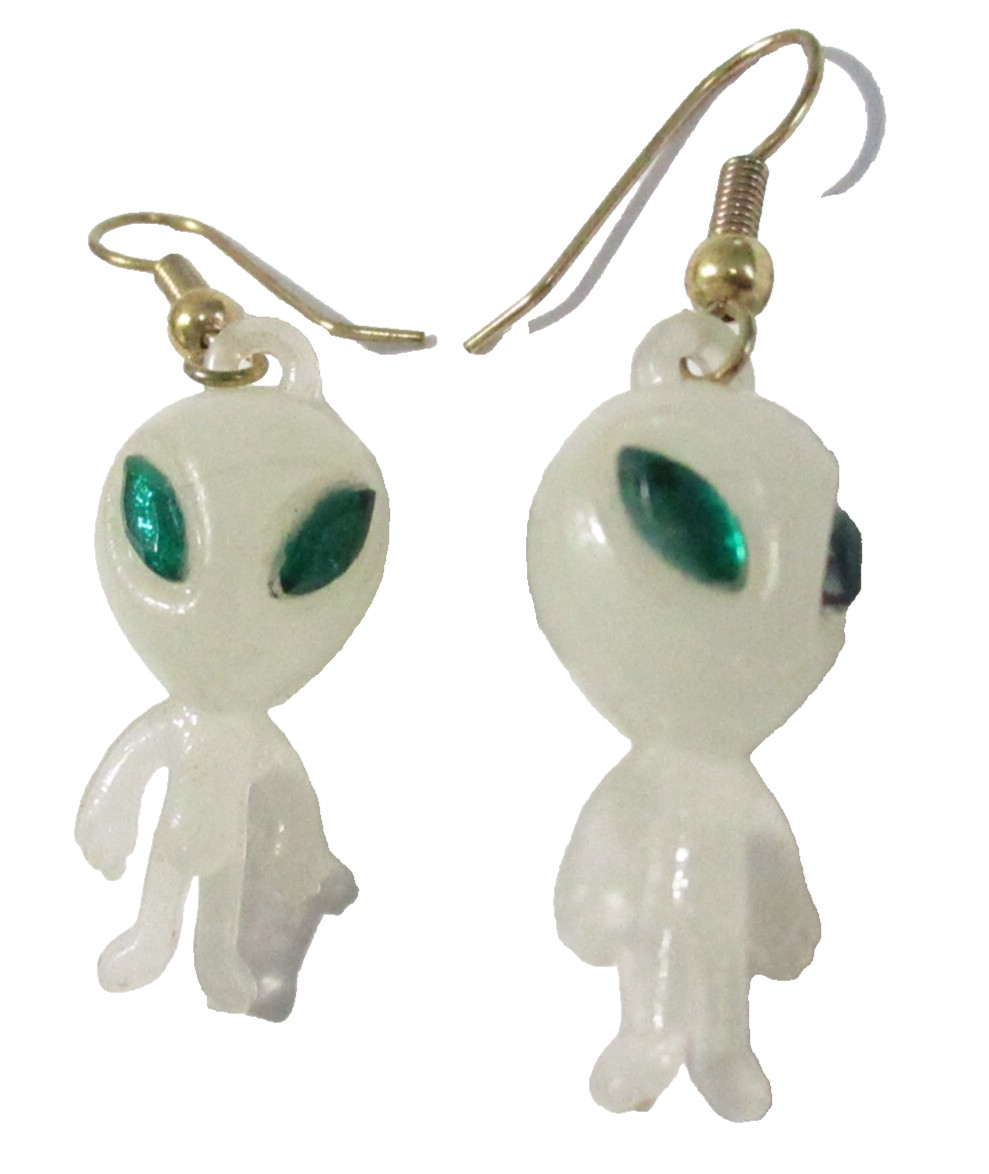 Vintage Plastic Alien Earrings Cute