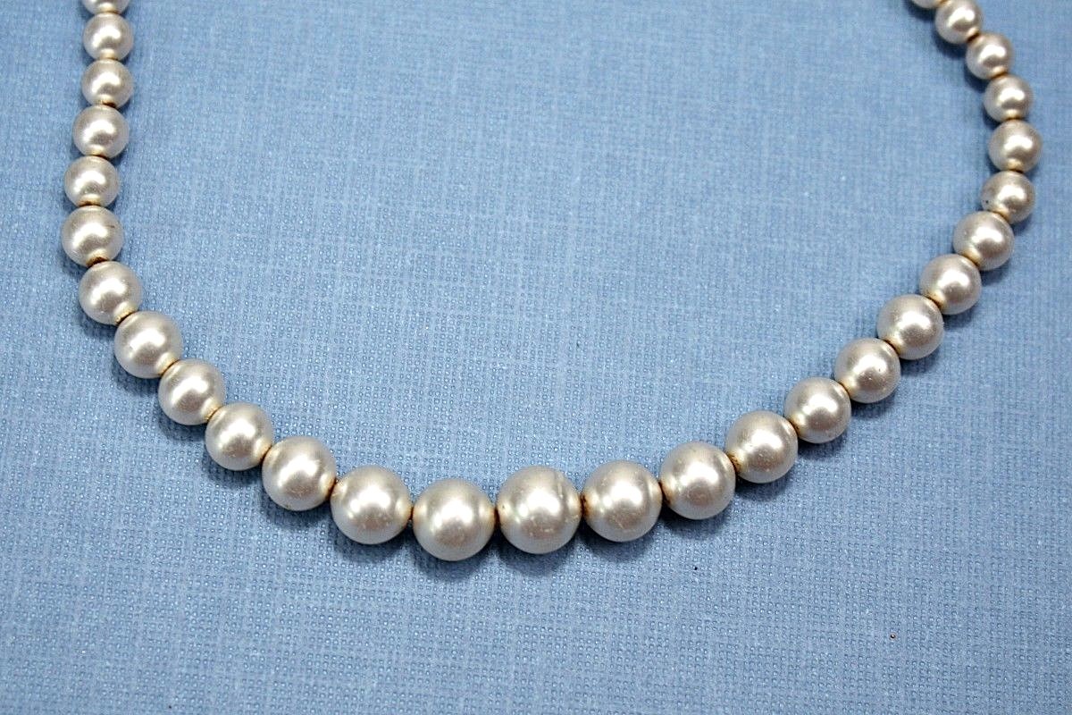 Vintage Delicate Beaded Necklace / Choker Faux Pearl Beads Jewelry Gift For Her