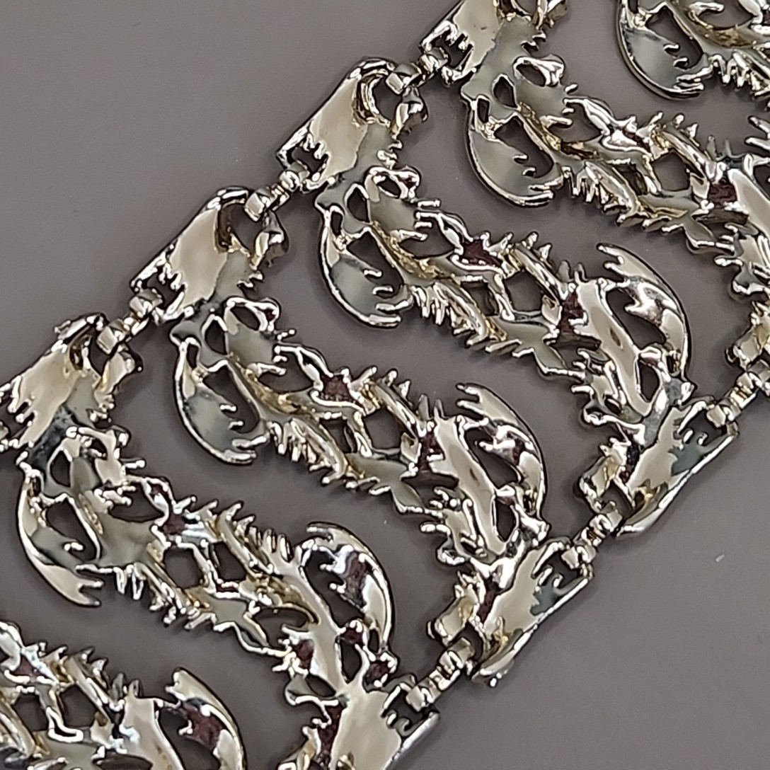 Vintage Charel Wide Bracelet Openwork Leaf Bar Link Gold Tone 7″