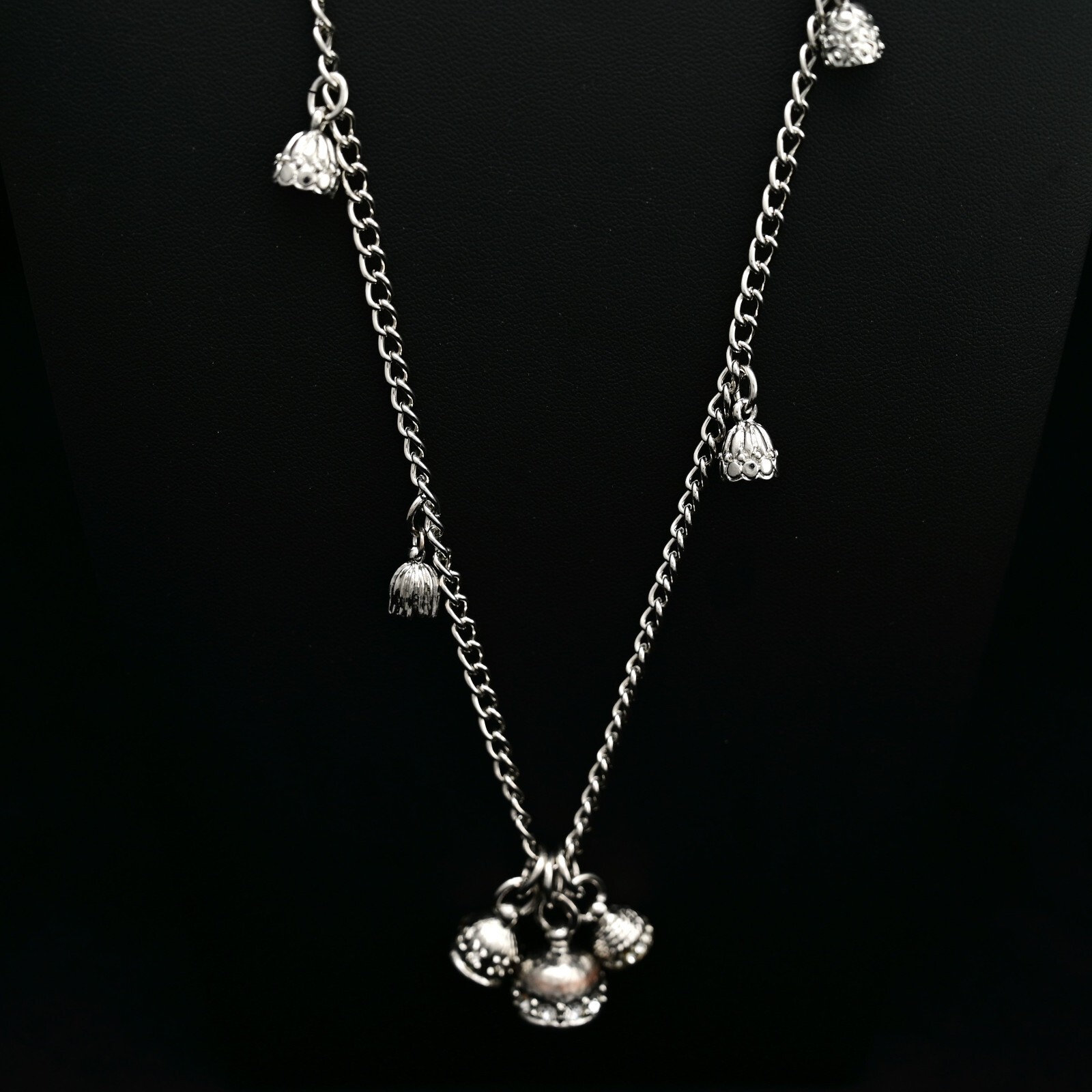 CHICOS Original Vintage Signed Silver Tassell Charm Drop Pendant Estate Necklace