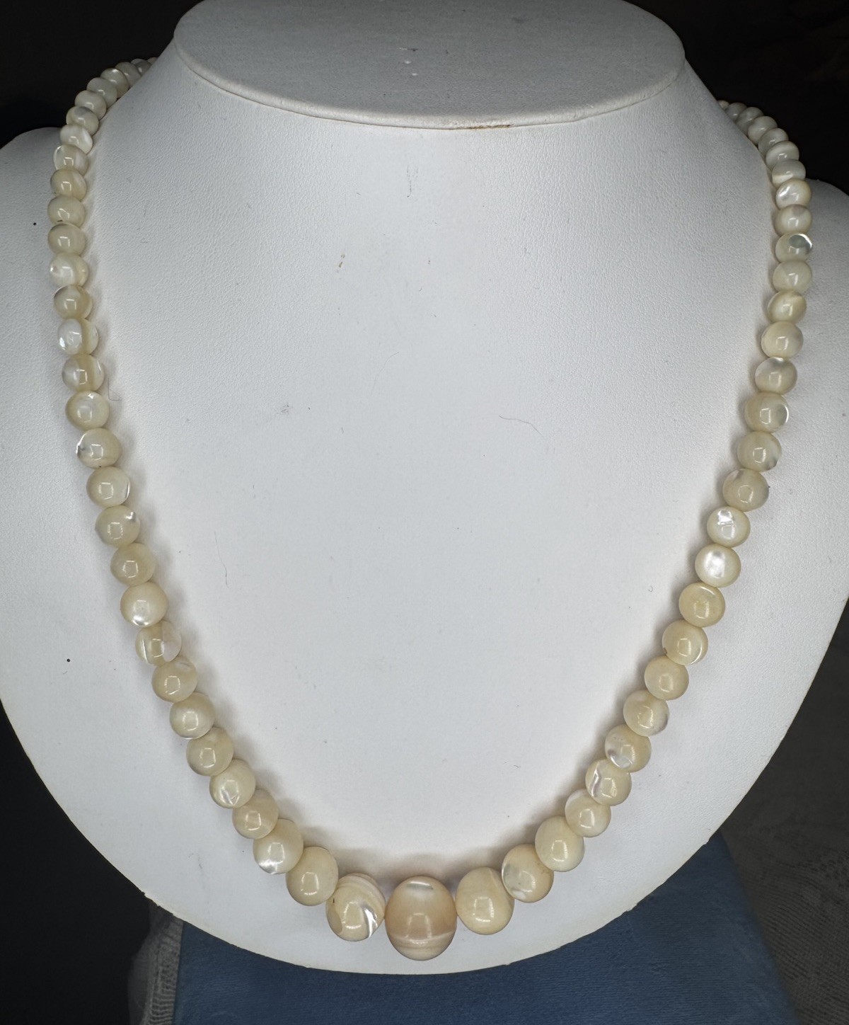 Antique Natural Mother of Pearl Graduated Bead 30” Necklace Hidden Barrel Clasp