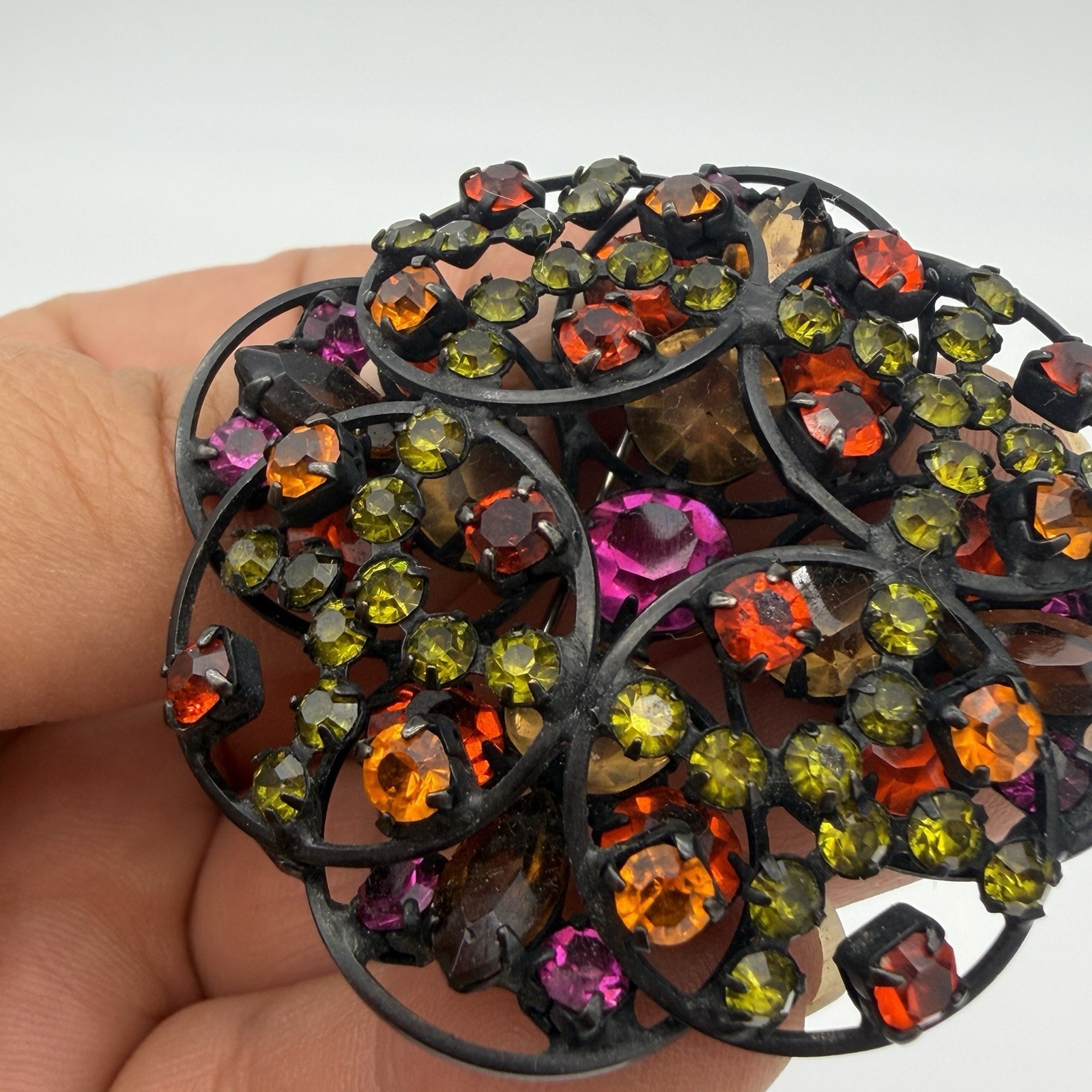 Vtg Unsigned Beauty Brooch Pin Fuchsia Rhinestone Japanned Layered Dome Open Bac