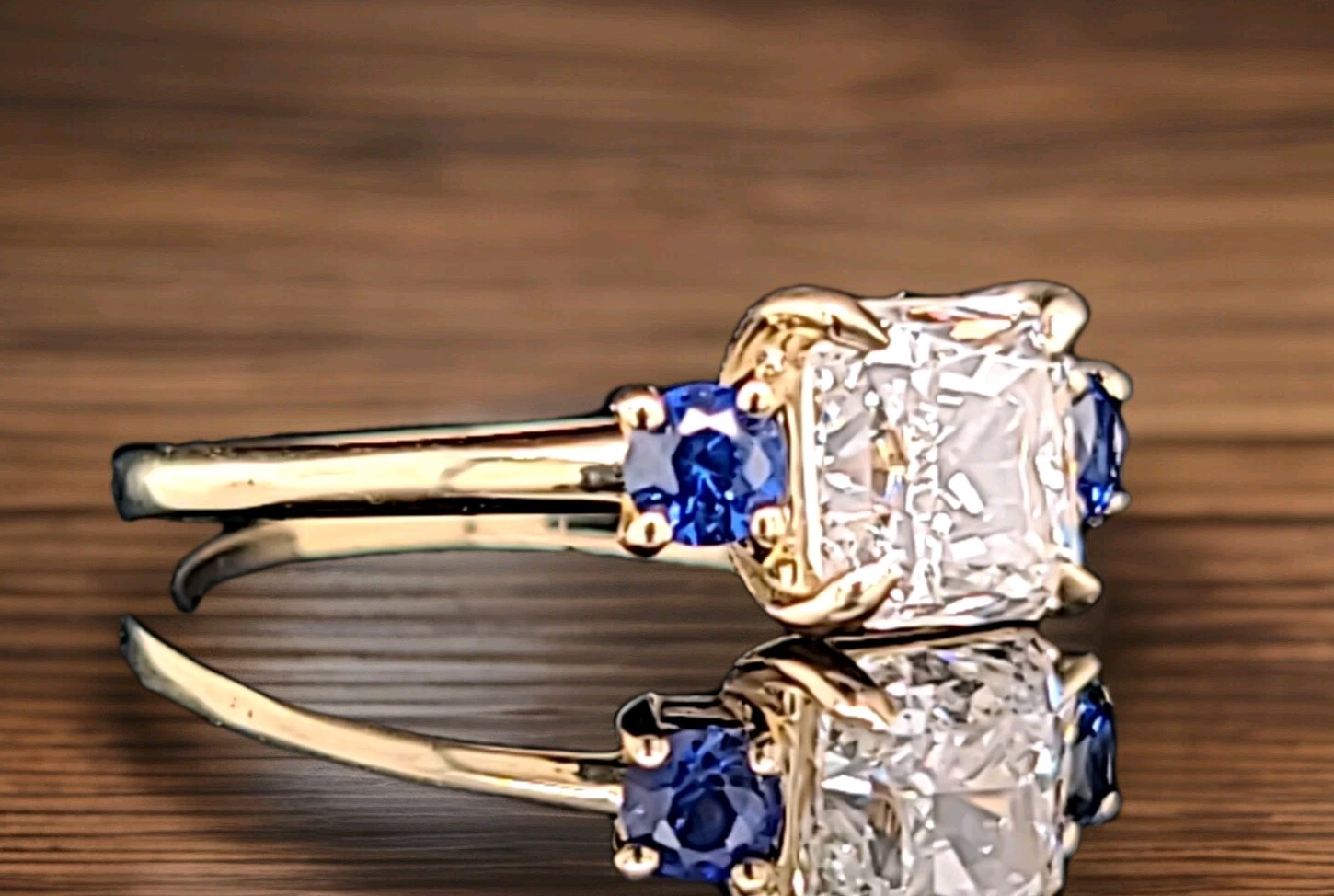 Vintage 14K Yellow Gold Engagement ring 1.41ct.Natural Radiant Cut Diamond