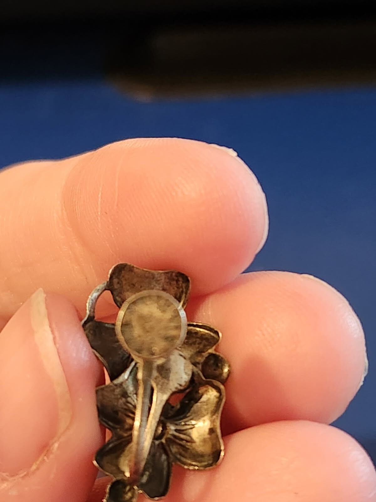 Sterling Silver Floral Design Screw Back Earrings